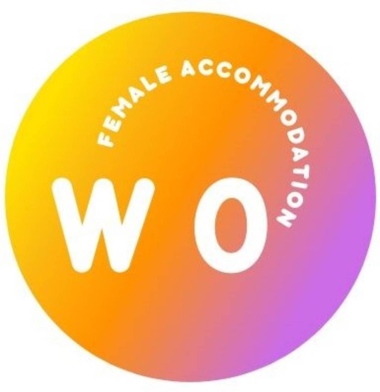 Women Only - Solo Mujeres *